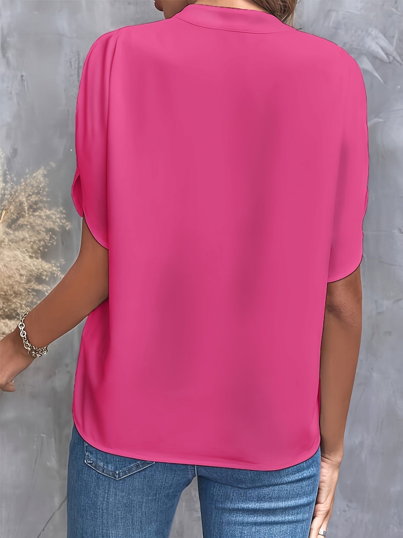 Mieke | Effen blouse met V-hals