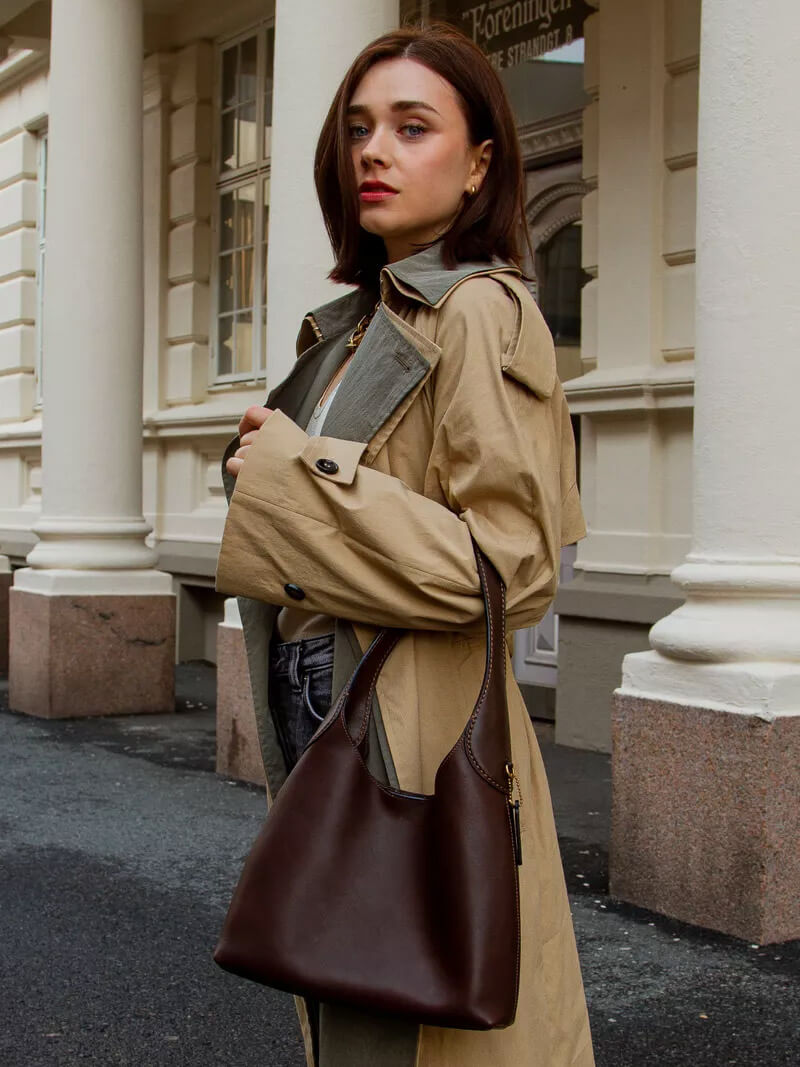 Clotilde | Tas van kunstleer met kerscharme